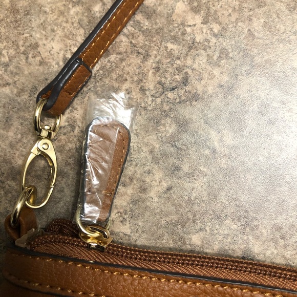 Nine West - Picture 5 of 5